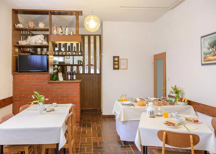 Ritosa Bed & Breakfast 3*