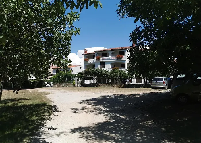 Ritosa 住宿加早餐酒店 3*